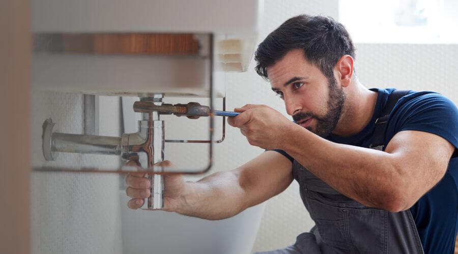 Water heater leaking fix in Slatersville, RI